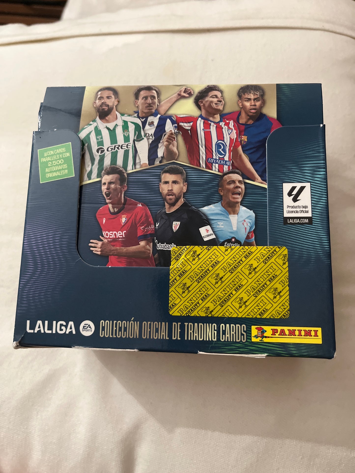 Single Packs La Liga MegaCracks 2025/26 Panini Soccer