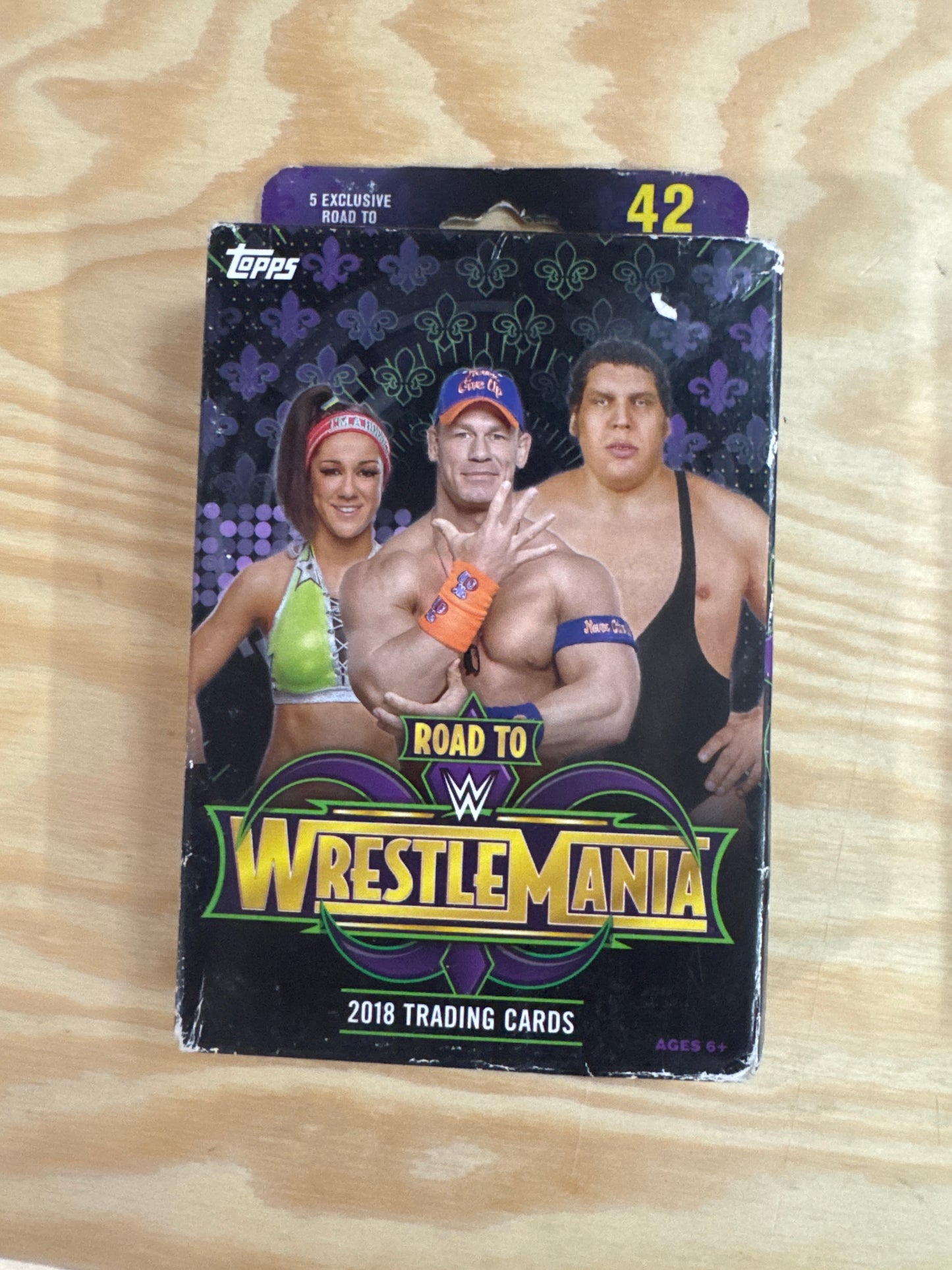 Topps WWE ROAD TO WRESTLEMANIA 2018 hanger box