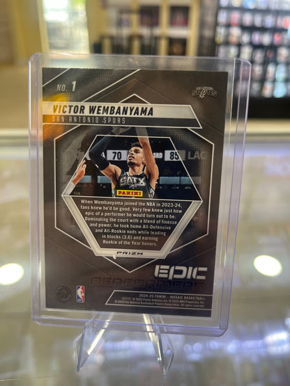 Víctor Wembanyama Epic Performers 24-25 Panini Mosaic