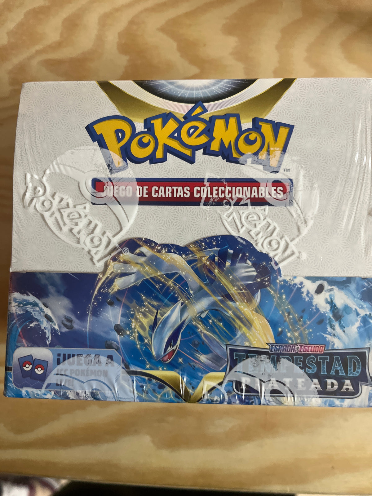Pokemon ESPAÑOL Espada y Escudo Tempestad Plateada Booster Box