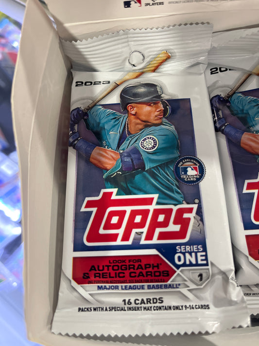 Topps 2023 Series 1 Pack Baseball